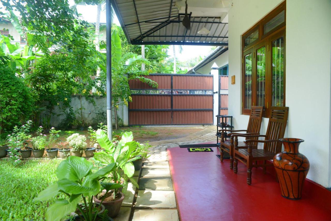 Gold Sand Resort Bentota Exterior photo